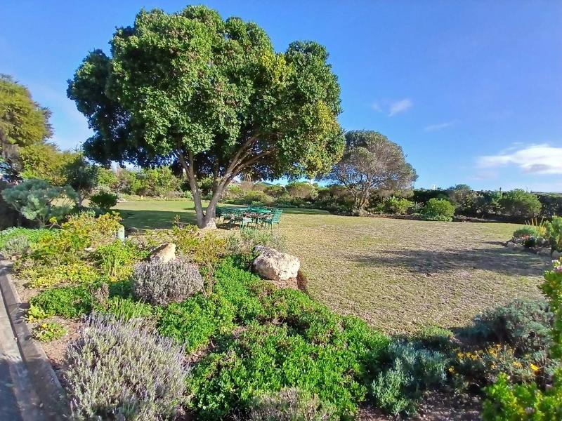 2 Bedroom Property for Sale in Stilbaai Wes Western Cape